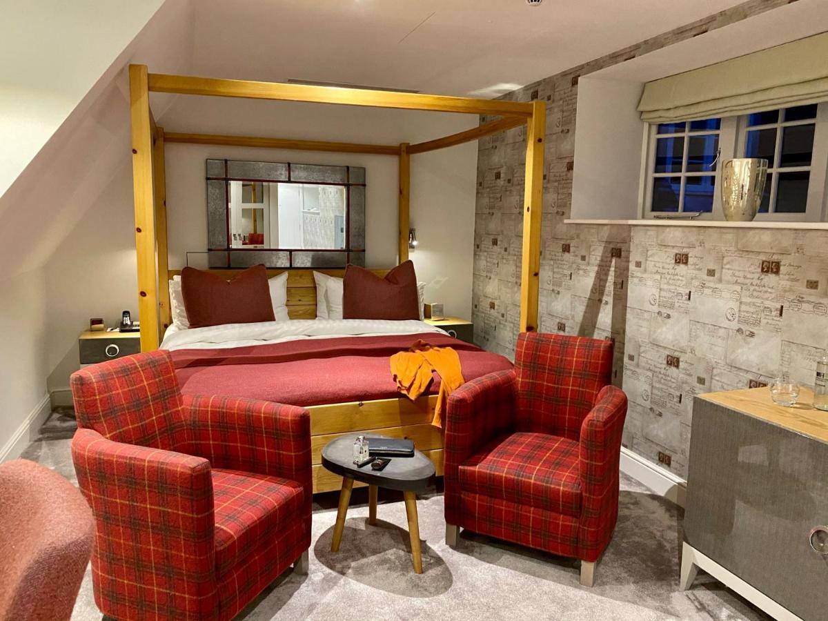 Barnett Hill Hotel